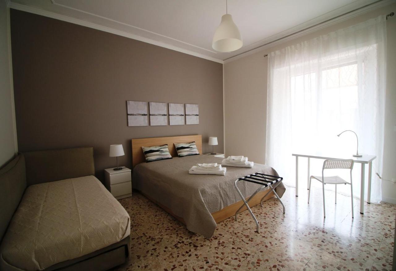 Giuffrida Apartment Rooms Catania Bagian luar foto