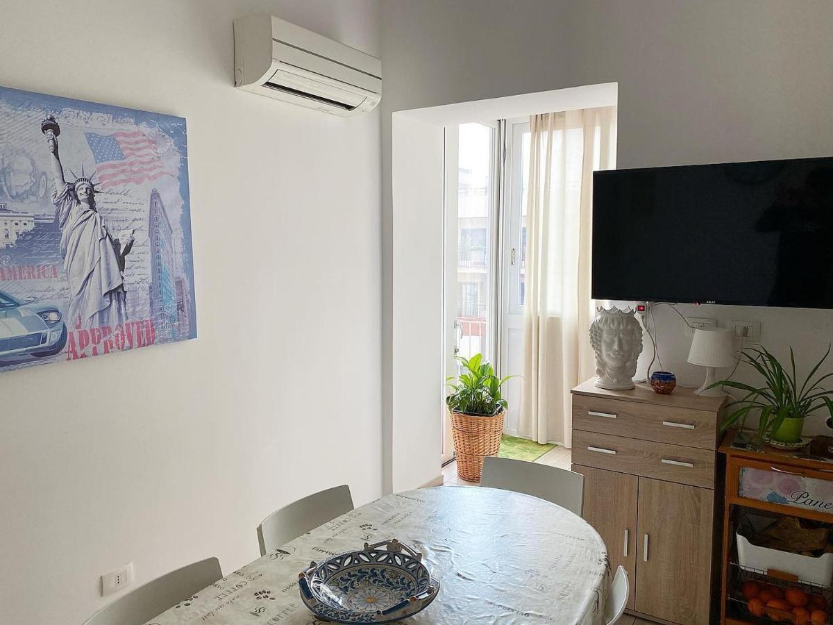 Giuffrida Apartment Rooms Catania Bagian luar foto