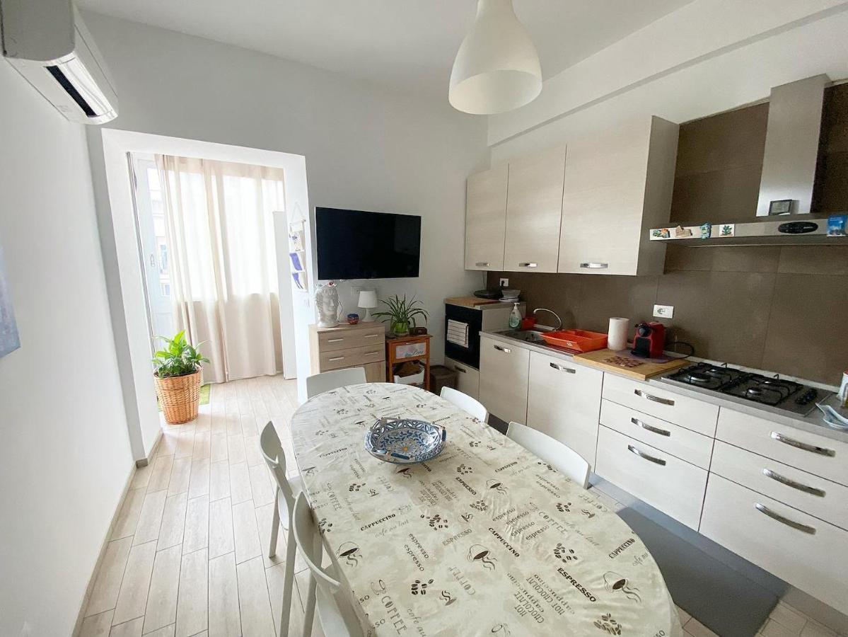 Giuffrida Apartment Rooms Catania Bagian luar foto