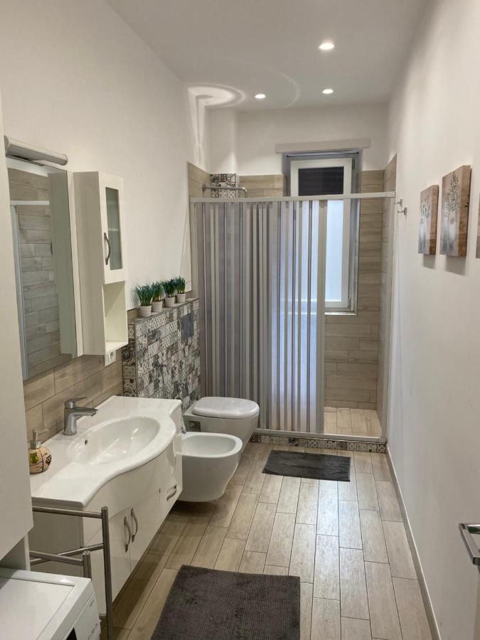 Giuffrida Apartment Rooms Catania Bagian luar foto