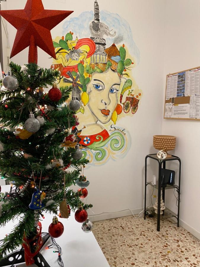 Giuffrida Apartment Rooms Catania Bagian luar foto