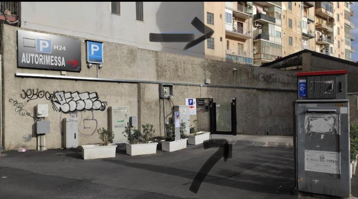 Giuffrida Apartment Rooms Catania Bagian luar foto