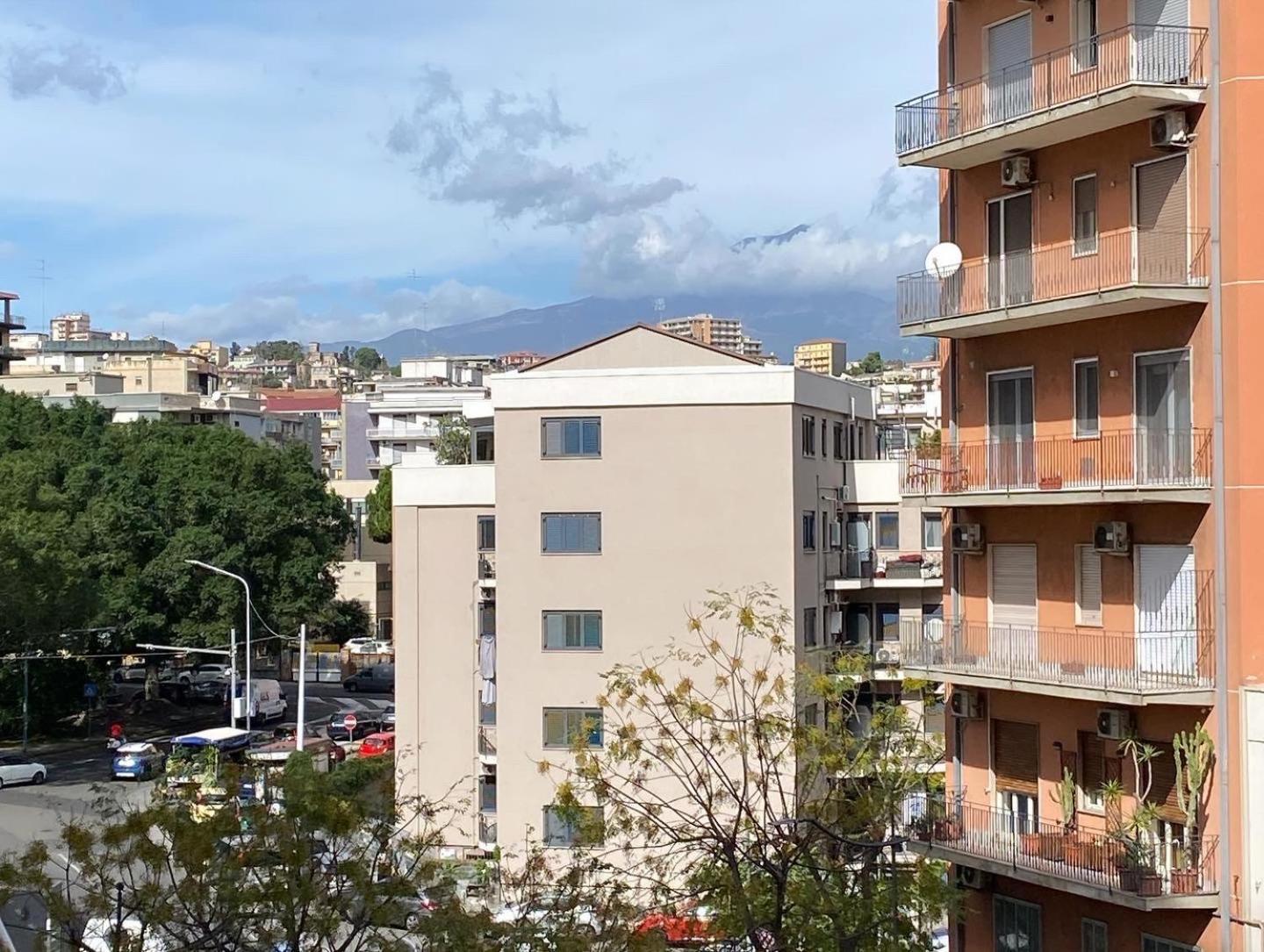 Giuffrida Apartment Rooms Catania Bagian luar foto