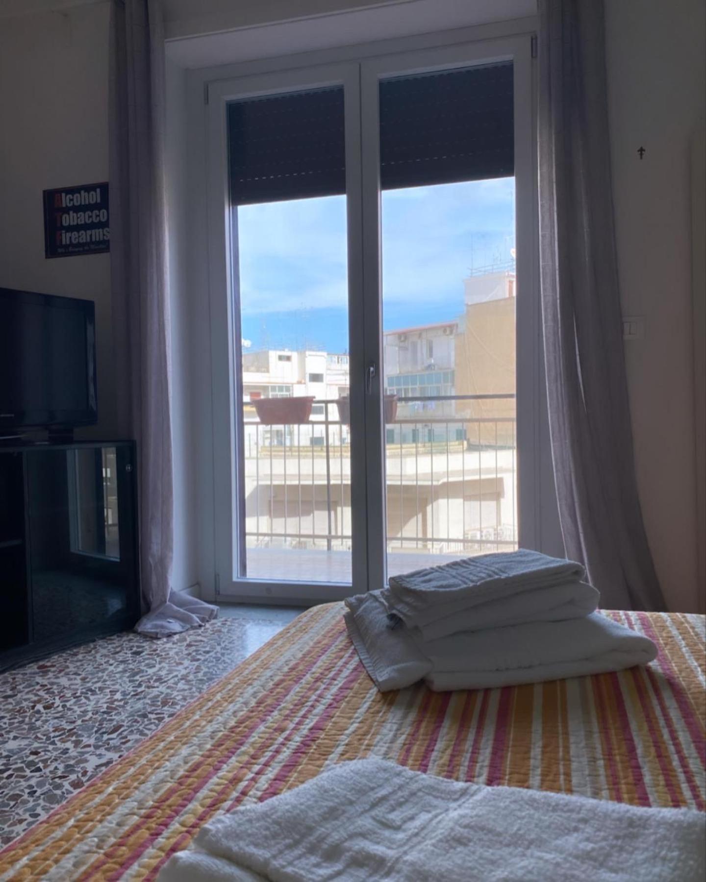Giuffrida Apartment Rooms Catania Bagian luar foto